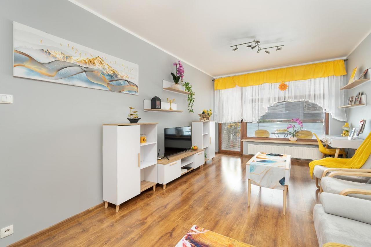 Comfortable Wojskowa Apartment By Noclegi Renters Posen Exterior foto